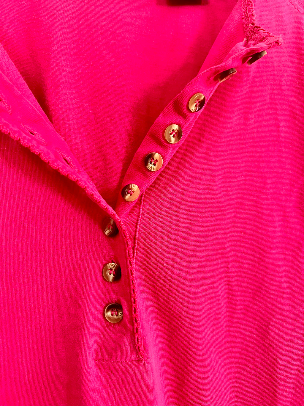 90s Beach Resort Henley Shirt (M)